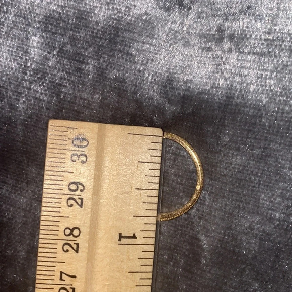 Vintage brushed gold  tone faux diamonds ring Sz 8 - Picture 10 of 12